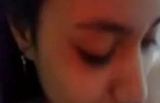 XXX Frun lyser upp med en kollega medan svenska porn hennes man gick runt kvinnan