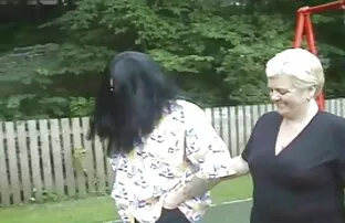 XXX Framåt, föll platt och folk säger är inte svart svenska flickor porr