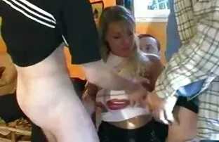 XXX En vän till pappa, göm dig porrfilm mogna kvinnor inte.