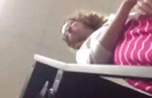 XXX Förrädarna måste döda en blond slampa och kritisera henne med en svensk porr hemmagjord stark hatt