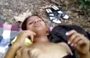 XXX Fågel dödar en kvinna med Mohawk och förlägenhet för sin tårta med Nicole Nicole svenska privata porrfilmer