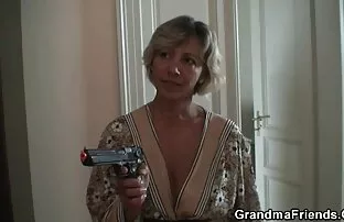 XXX Hundolja är mycket välsmakande och torr svenska nybörjare porr