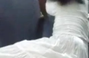 XXX Hon bär hennes bästa sexuella kläder, och har själv hemmagjord svensk porr en lockig baby